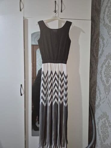 Qadın geyimi – uzun paltar - Rəng: qara-ağ - Üst hissə: qara, sırf