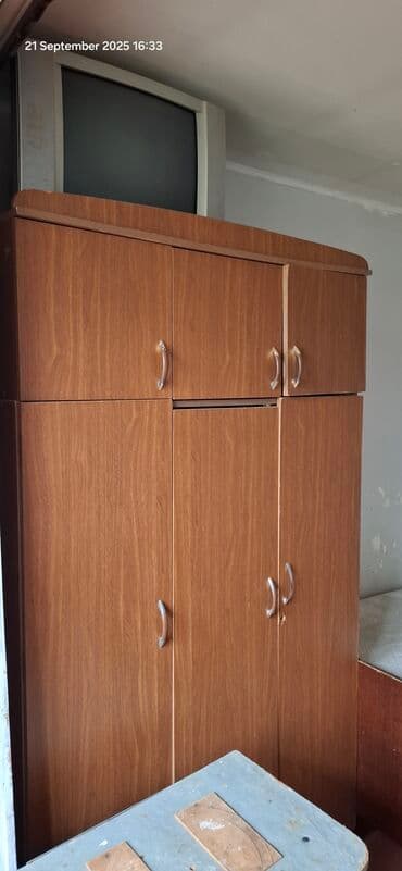 kiraye ev telebe: Kiraye ucun 1otaqli studiya tipli menzil. 1 otaqli Ev butun lazimli — 10