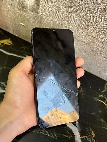 Samsung Galaxy A04, rəng - Qara, Qırıq — 1