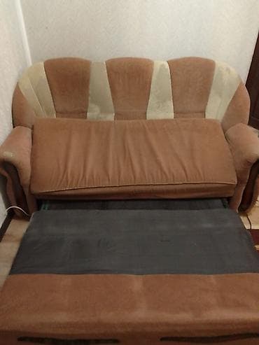 acilib yigilan stul: Divan, Açılan, Bazalı — 1