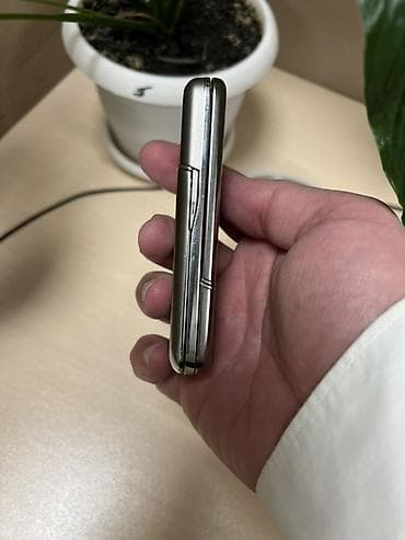 nokia e70: Nokia rəng - Gümüşü, Düyməli — 6