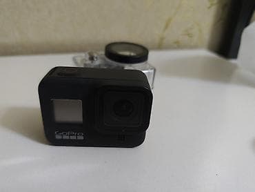 GoPro action kamera Go Pro Hero 8 satilir. Yeni kimidir chunki demek — 1