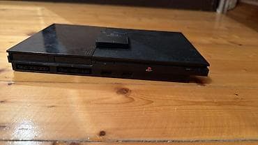 ps2 lazer: Playstation 2 (Ps2) İşlək vəziyyətdədir, problemsizdir. 2 ədəd pult — 3