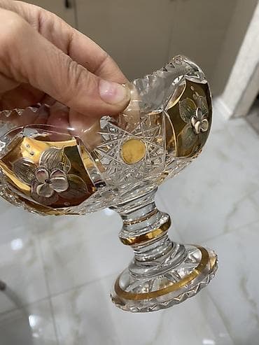 meyvə qablari: Kəsmə naxışlı kristal şirniyyat qabları (2 ədəd) - Material: qalın — 1