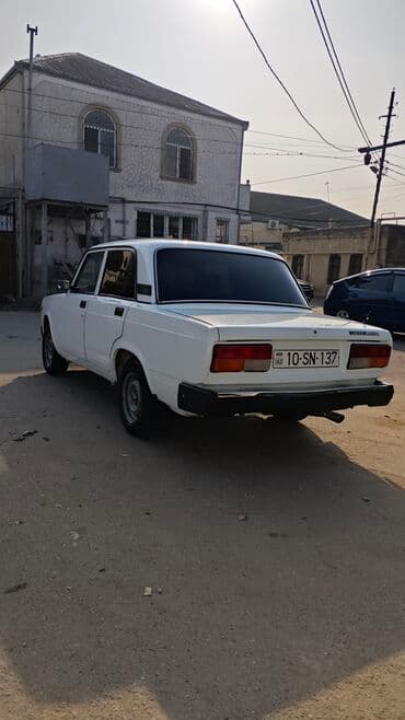 on suse: VAZ (LADA) 2107: 1.6 l | 2006 il 19068 km Sedan — 4