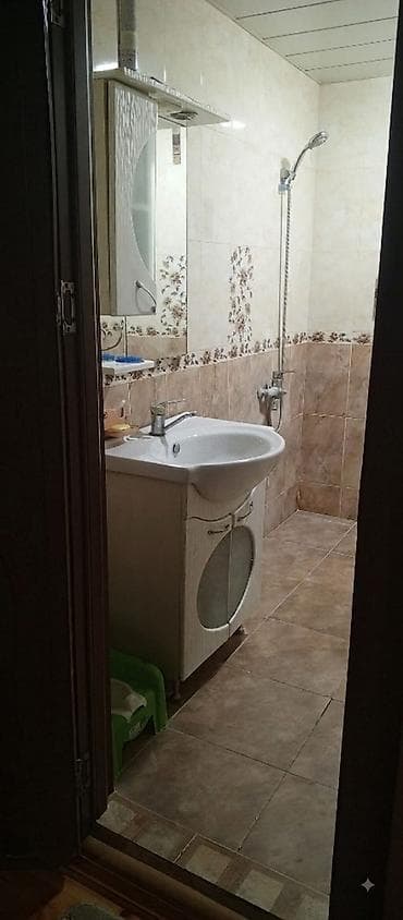 Bakıxanov qəsəbəsi əlı kərim küç akkordları binaları ev satılır. ev — 9