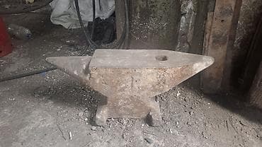 qelem seti: Dəmirdöymə örs - Material: tökmə polad/gücləndirilmiş dəmir gövdə — 3