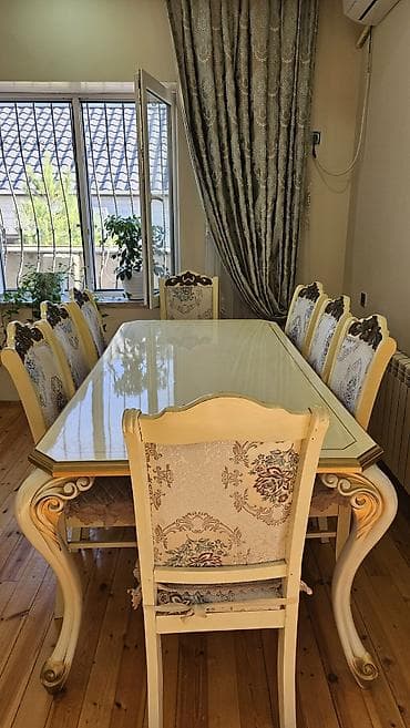 Qonaq otağı üçün, İşlənmiş, Açılmayan, Dördbucaq masa, 8 stul lalafo.az -da Qonaq otağı üçün, İşlənmiş, Açılmayan, Dördbucaq masa, 8 stul