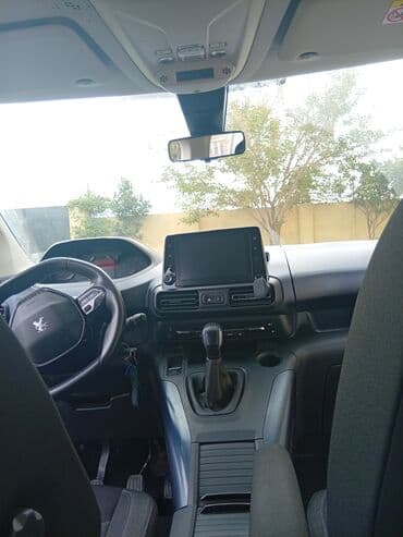 osram lampaları: Peugeot : 1.5 l | 2023 il 55000 km Van/Minivan — 14