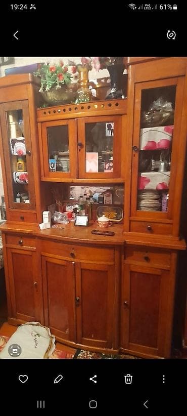 Klassik taxta mebel dəsti - Material: bərk ağac, təbii taxta