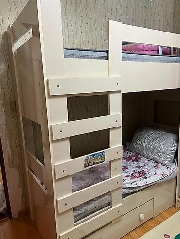 tekli carpayi: Oğlan və qız üçün, İşlənmiş, Çarpayı, Matras ilə, Siyirməli, MDF — 1