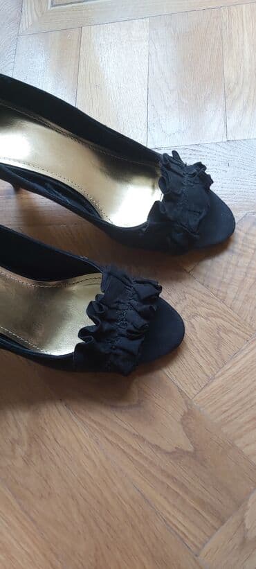 женские бежевые замшевые туфли: Туфли, Размер: 40, цвет - Черный, Новый — 2