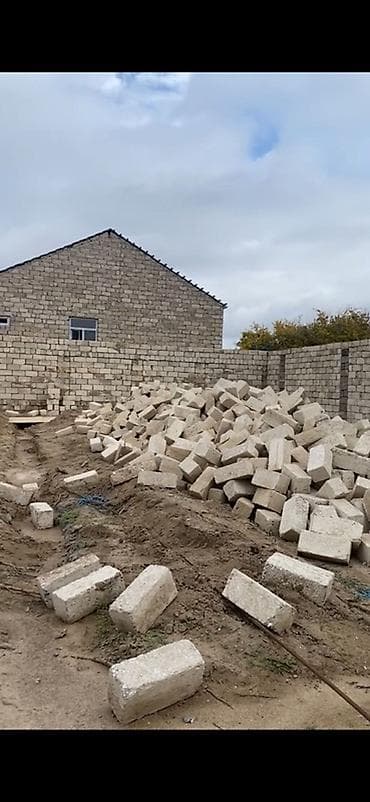 6 sot sened kıpça Torpaq sahesi - Material: təbii ağlay (daş blok) -