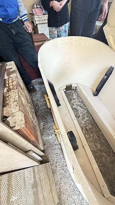 demir qapi ikinci el: Əla vəziyyətdədir dekorativ bəzəkləri var — 3