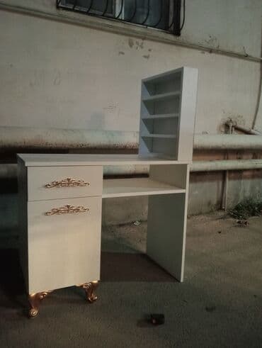 Düz masa, Siyirməli, Polkalı, Taxta, İran, Kredit yoxdur