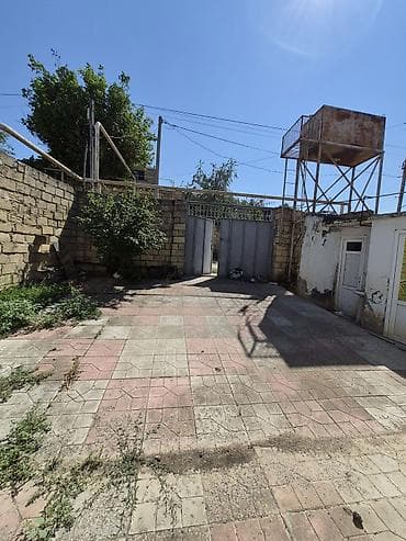 Дома: Həyətyanı həyəti olan 1 mərtəbəli həyət evi 1 sotda 2 otagli

- — 4