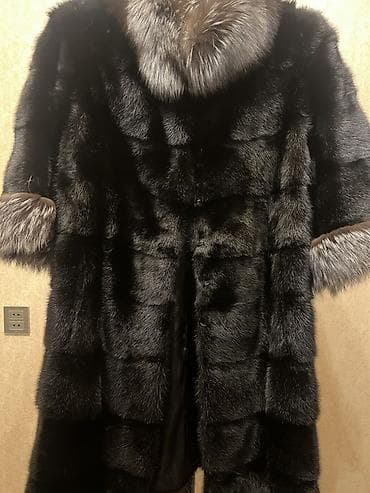 Təbii xəz palto - Material: yüksək keyfiyyətli tülkü xəz panelləri