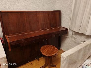 Ciddi alicilara endirim olacaq köklənib Upright pianino – klassik