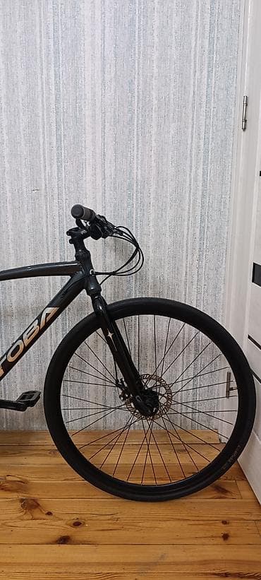 velosipedler: Toba markalı şəhər/fitness tipli velosiped. Yüngül və zərif görünüşlü — 5