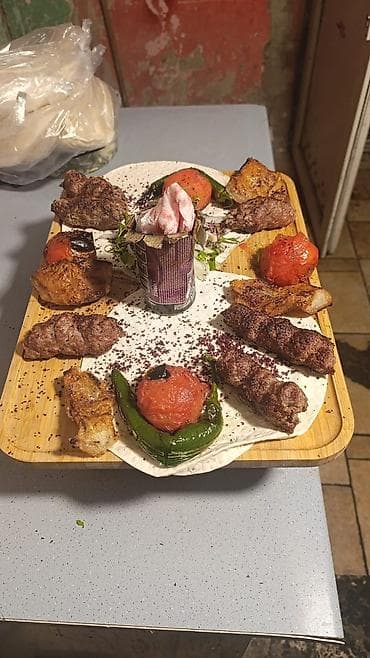 Ticarət tərəziləri: Salam Atlı Restorana ofsiyant xanım teləb olunur işində diqqəti — 6