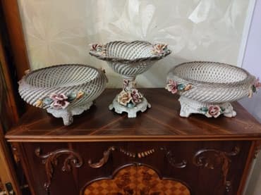 Qədimi birinci vipusk güldanlar i̇talya məşhur capodimonte zavodu