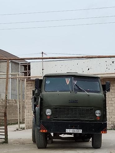 mercedes 180 b: Maz 5549 satılır işlək vəziyyətdədir real alıcıya endirim olunacaq — 2