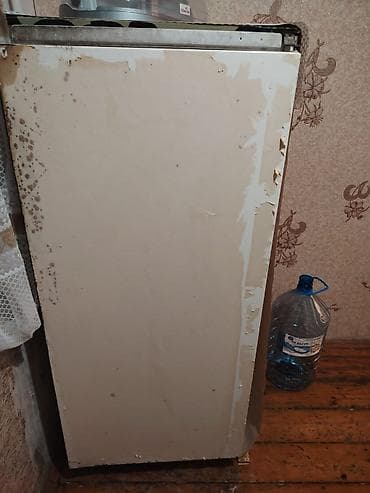 islenmis radiator satiram: Mini soyuducu

işlək vəziyədədi — 1