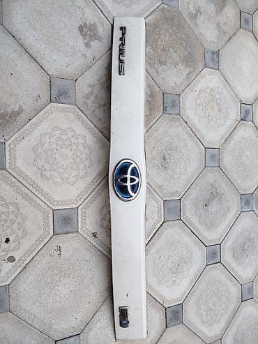 bmw e 38: Toyota Prius ZVW30, Orijinal — 1