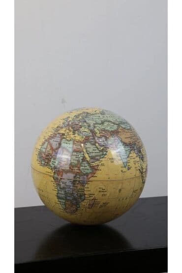 консоль: Masaüstü dekorativ qlobus – sferik forma, hamar parlaq səth. - — 2