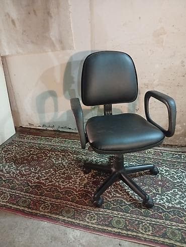 komputer setup: Təkərli, Qolları tənzimlənir, Süni dəri — 8