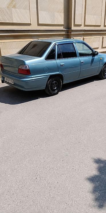saipa saina lizing: Daewoo Nexia: 1.5 l | 1995 il Sedan — 2