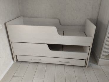 oğlan tortu: Müxtəlif mərtəbəli çarpayılar — 7