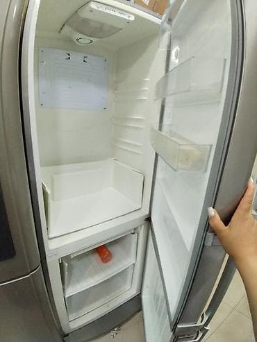 Elektronika: İşlənmiş 2 qapılı Electrolux Soyuducu Satılır, rəng - Gümüşü, Təkərli — 2