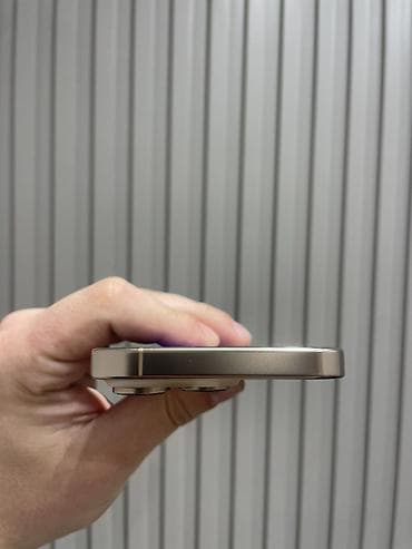 iphone 8 irsad electronics: IPhone 16 Pro, 256 GB, Desert Titanium, Face ID, Simsiz şarj, Sənədlərlə — 4