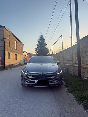 zaslonka satilir: BYD Destroyer 05: 1.5 l | 2025 il 10000 km Sedan — 1