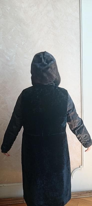 paltolar 2024: İki tərəfli, təbii NORKA kapüşon və yaxası — 4