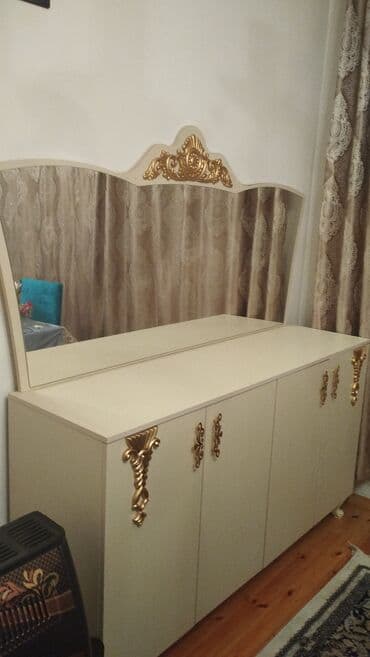 Диваны: Klassik üslubda qonaq otağı mebel dəsti - Rəng: krem (açıq bej) — 1