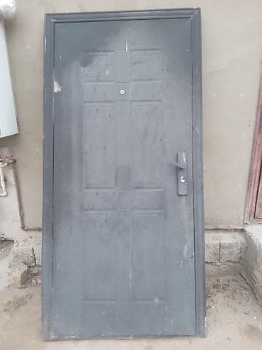 Mənzil üçün İşlənmiş Giriş qapısı 90x200 sm Çərçivə ilə, Zəmanətsiz, Ödənişli quraşdırma, Ödənişli çatdırılma