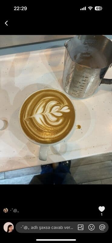 pub restoran: Salam Adım Leyla bıneqedıde qalıram 2ıllık tecrubem var ıstı coffelerı — 1