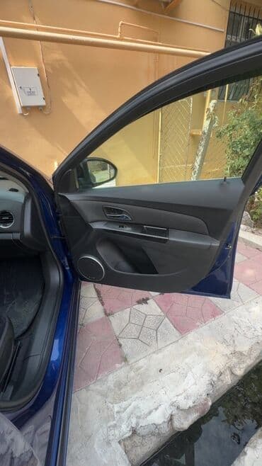 avtomobil cadır: Chevrolet Cruze: 1.4 l | 2012 il 241717 km Sedan — 11