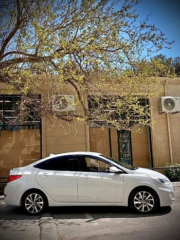 Hyundai Accent: 1.6 l | 2017 il Sedan — 7