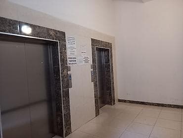 8-ci mikrorayon, 3 otaqlı, Yeni tikili, m. Azadlıq Prospekti, 108 kv. m — 2