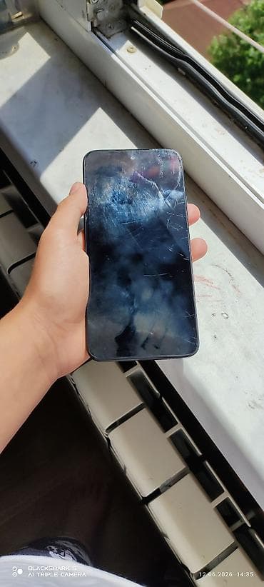 Xiaomi Redmi 15 (256 GB) satılır. Telefon əla vəziyyətdədir. Heç vaxt — 2