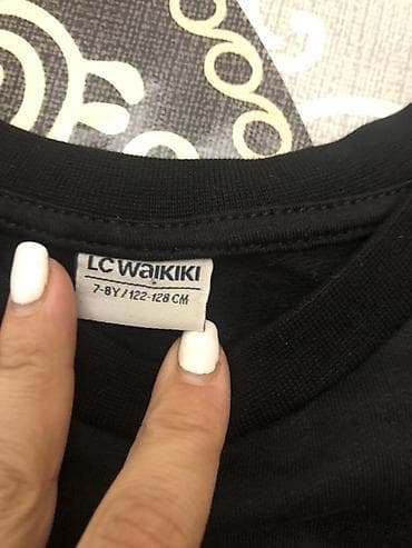 Nənnilər: Uşaq sviterləri – 2 ədəd dəst Brend: LC Waikiki Ölçü: 7-8 yaş / — 4