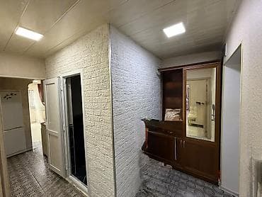 şamaxıda ev kirayə: 2ci mk 3otaqlı içi əşyalı ev kira verilir 500azn 5in 5ci mərtəbəsi — 3