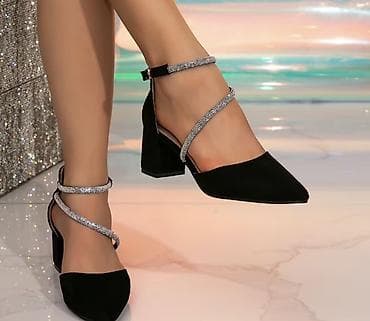 Toy paltarları və aksesuarları: Ölçü: 40.5, rəng - Qara, Yeni — 2