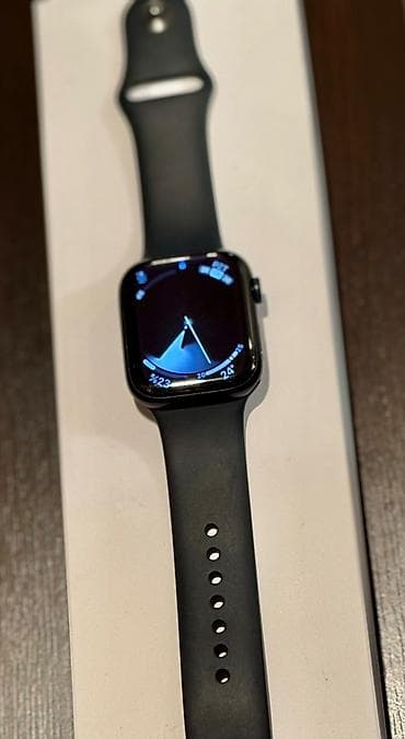 Smart saatlar: İşlənmiş, Smart saat, Apple, Sensor ekran — 3