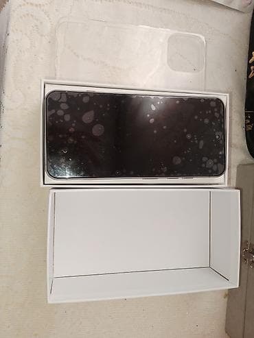 telefon htc: Məhsul: Smartfon (qutulu) Xüsusiyyətlər: - Rəng: gümüş/boz tonlarda — 2