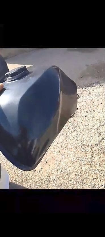 Moped/Motosiklet üçün yanacaq çəni - Material: metal - Rəng: qara