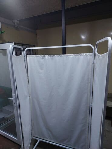 fırat boru: Tibbi və məxfilik paravanı – 3 panelli - Material: ağ rəngli metal — 1